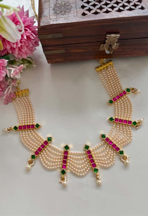 Rosy pearl necklace 