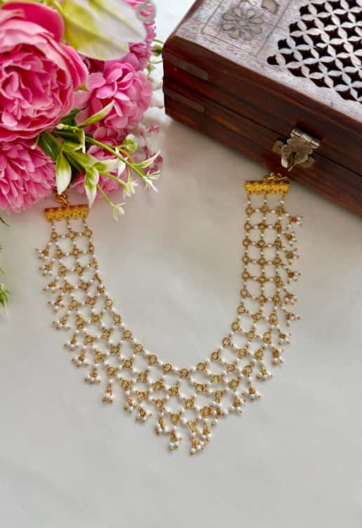 Solara pearl necklace 
