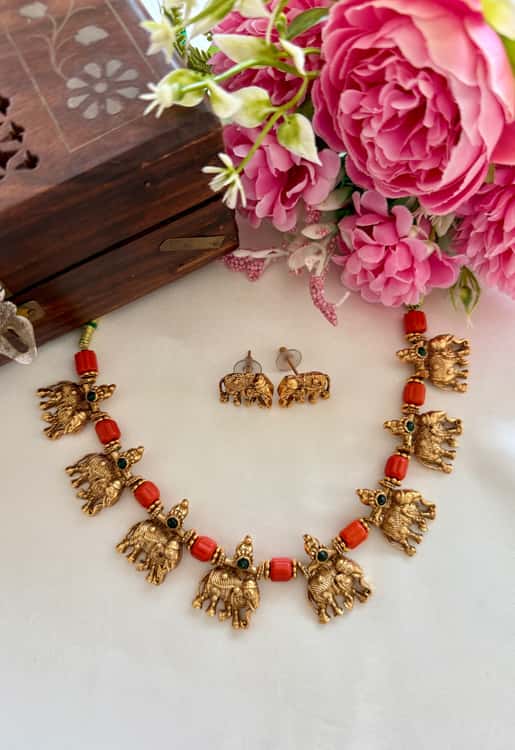 Coral elephant design necklace set